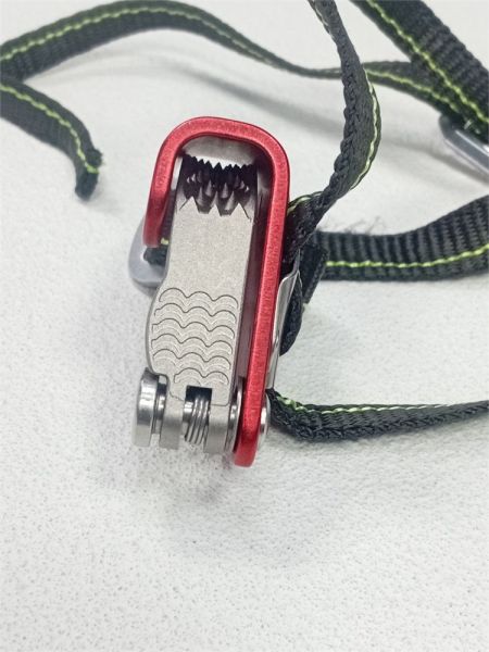  Зажим ножной Guru Glide right в Луганске  